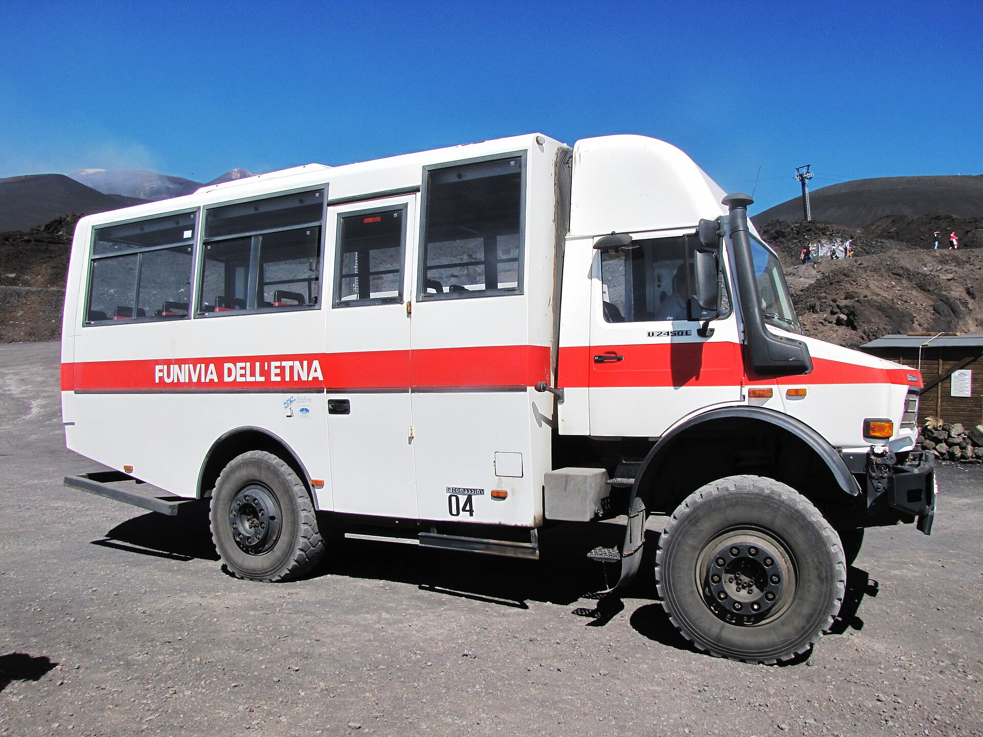 Bus 4x4 usato per i tour dell'Etna